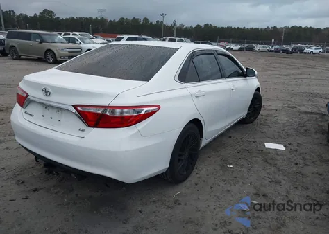 2016 Toyota Camry Le z USA, uszkodzony, nr VIN 4T4BF1FK5GR578539